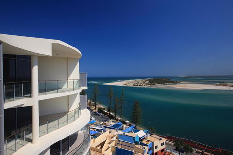 Monaco Caloundra - Northern Rivers Accommodation 18