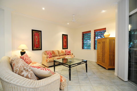 Oasis At Palm Cove - Northern Rivers Accommodation 1