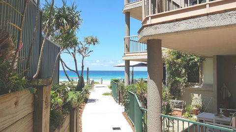 Sanctuary Beach Retreat - Northern Rivers Accommodation 0