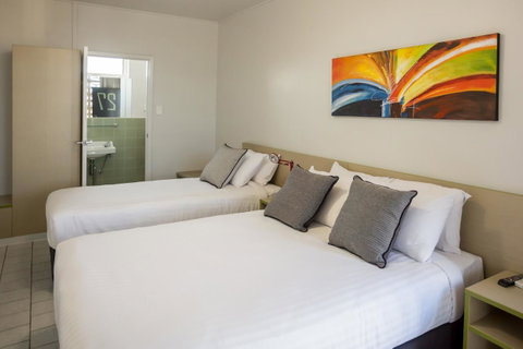 Nightcap At Emerald Star Hotel - Northern Rivers Accommodation 41