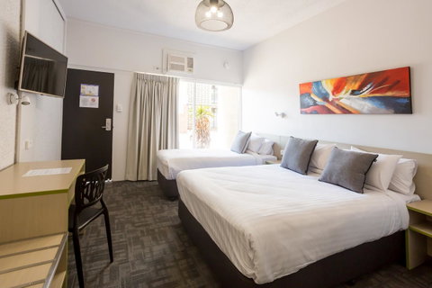 Nightcap At Emerald Star Hotel - Northern Rivers Accommodation 10