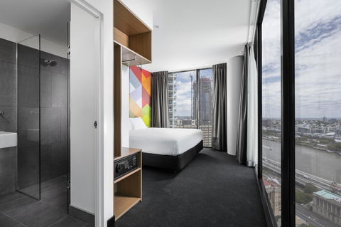 Ibis Styles Brisbane Elizabeth Street - Northern Rivers Accommodation 6