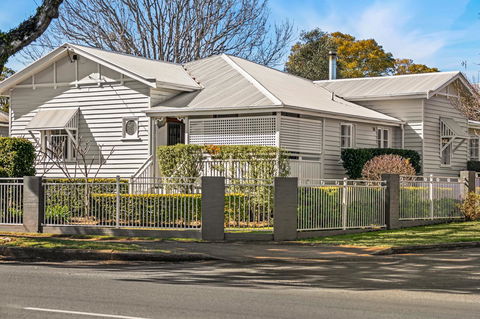 Frangipani House - Northern Rivers Accommodation 28