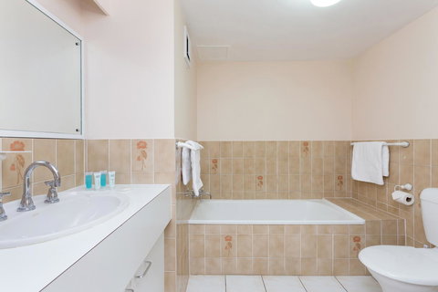 Capricornia Apartments - Northern Rivers Accommodation 10