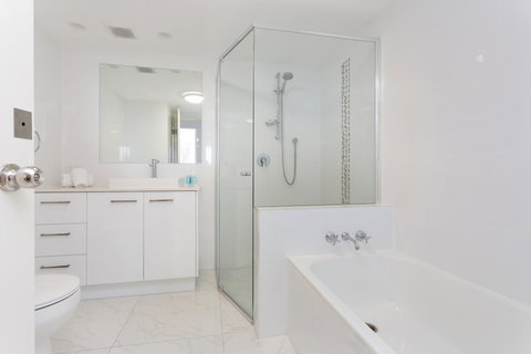 Capricornia Apartments - Northern Rivers Accommodation 6