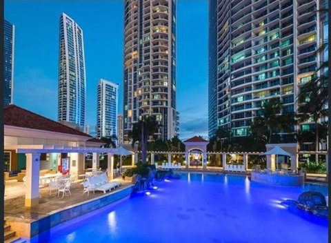 The Towers Of Chevron Renaissance - Holidays Gold Coast - Northern Rivers Accommodation 5