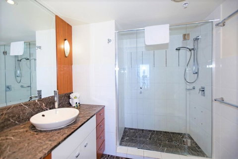 The Towers Of Chevron Renaissance - Holidays Gold Coast - Northern Rivers Accommodation 38