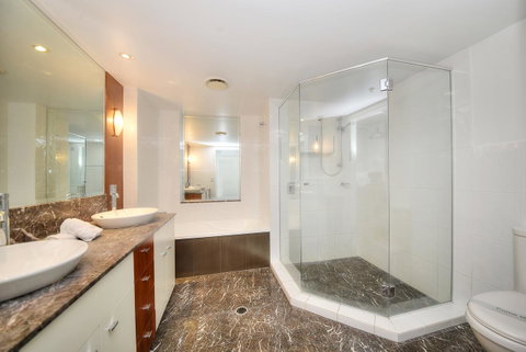 The Towers Of Chevron Renaissance - Holidays Gold Coast - Northern Rivers Accommodation 16