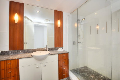 The Towers Of Chevron Renaissance - Holidays Gold Coast - Northern Rivers Accommodation 17