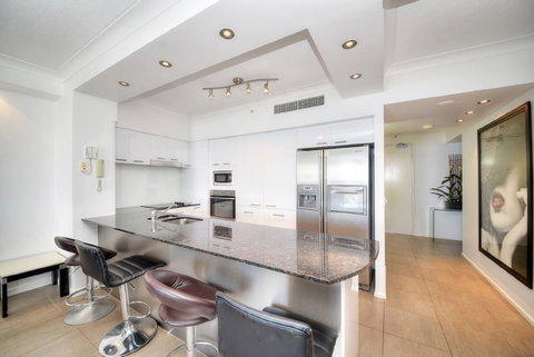 The Towers Of Chevron Renaissance - Holidays Gold Coast - Northern Rivers Accommodation 18