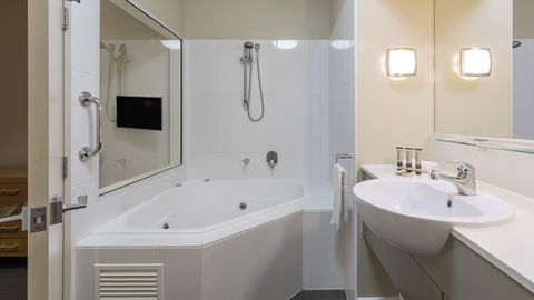 Oaks Hervey Bay Resort And Spa - Northern Rivers Accommodation 11