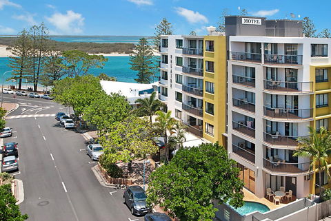 Belaire Place Motel Apartments - Northern Rivers Accommodation 0