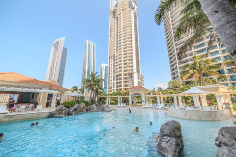 Towers Of Chevron - Private Apartment - Northern Rivers Accommodation 0