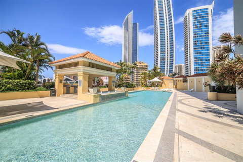 Towers Of Chevron - Private Apartment - Northern Rivers Accommodation 12