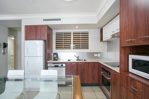 Towers Of Chevron - Private Apartment - Northern Rivers Accommodation 3
