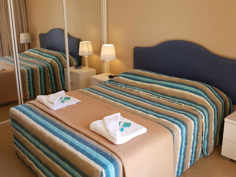 Surfers Beach Resort One - Northern Rivers Accommodation 24