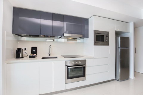 Gold Coast Private Apartments - H Residences, Surfers Paradise - Northern Rivers Accommodation 24
