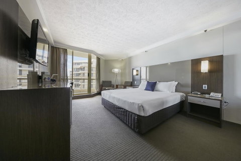 Novotel Surfers Paradise - Northern Rivers Accommodation 18