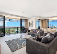 Luxury 3 Bedroom in heart of Broadbeach - Northern Rivers Accommodation