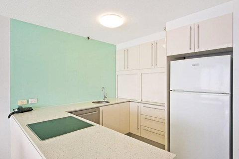 Surfers International Apartments - Northern Rivers Accommodation 22