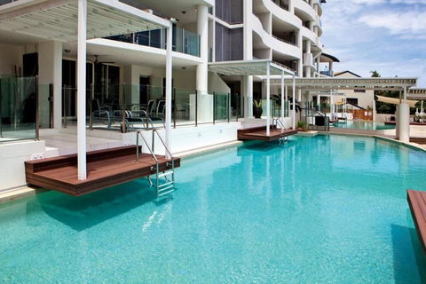 Waters Edge Apartment Cairns - Northern Rivers Accommodation 0