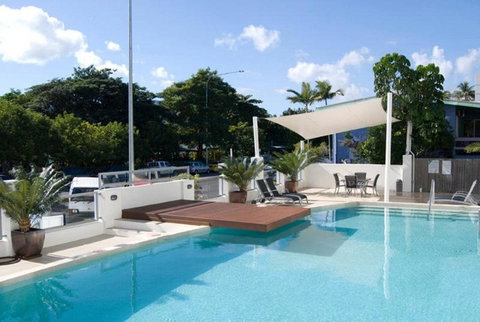 Waters Edge Apartment Cairns - Northern Rivers Accommodation 7