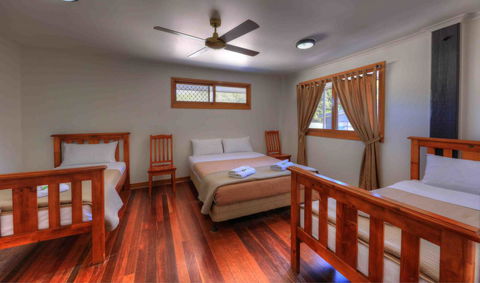 Fraser Island Retreat - Northern Rivers Accommodation 10