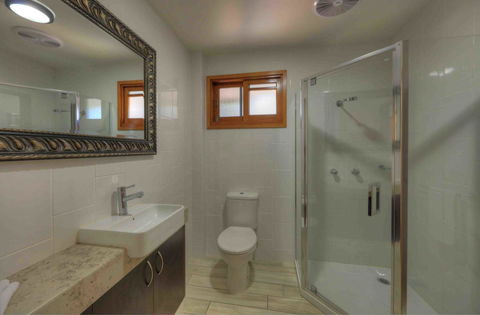 Fraser Island Retreat - Northern Rivers Accommodation 9