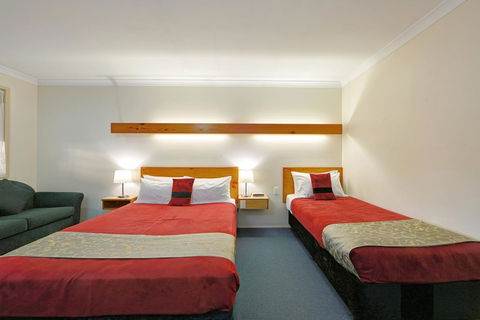 Smart Motels Bert Hinkler - Northern Rivers Accommodation 9