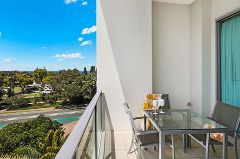 Element On Coolum Beach - Northern Rivers Accommodation 24