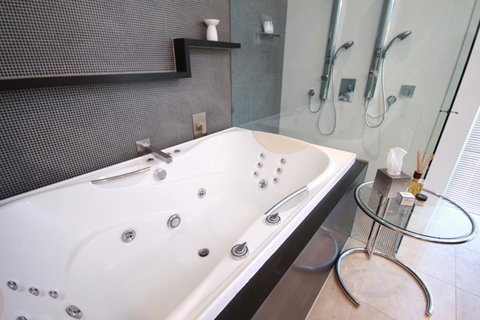 Oceans Mooloolaba - Northern Rivers Accommodation 35