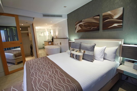 Oceans Mooloolaba - Northern Rivers Accommodation 14