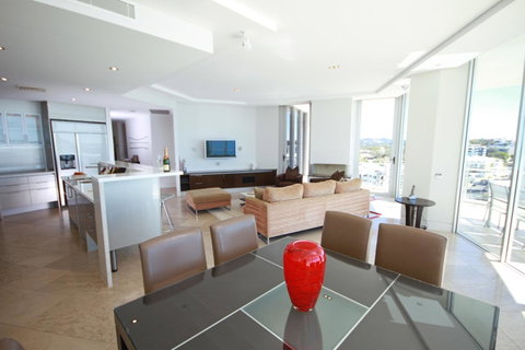 Oceans Mooloolaba - Northern Rivers Accommodation 25