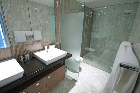 Oceans Mooloolaba - Northern Rivers Accommodation 33