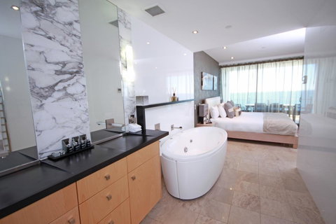 Oceans Mooloolaba - Northern Rivers Accommodation 10