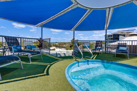 Beach Club Resort Mooloolaba - Northern Rivers Accommodation 3