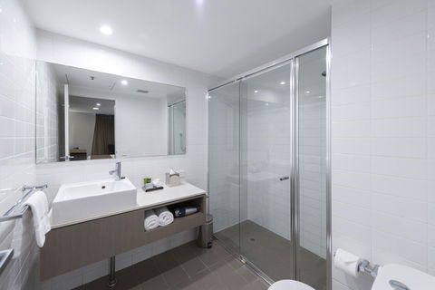 Mantra South Bank Brisbane - Northern Rivers Accommodation 24