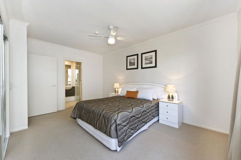 On The Bay Apartments - Northern Rivers Accommodation 19