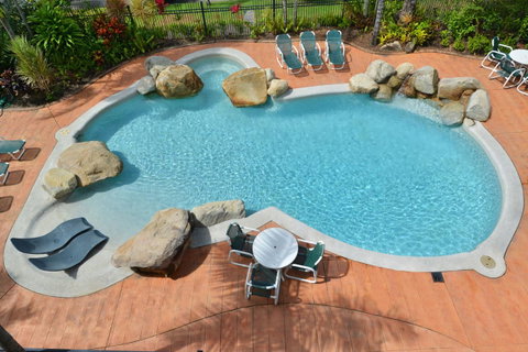 Cairns Queenslander Hotel & Apartments - Northern Rivers Accommodation 4