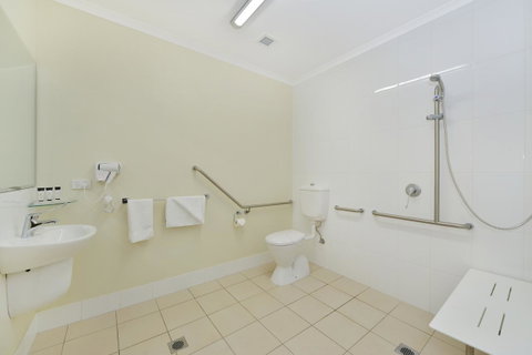 Cairns Queenslander Hotel & Apartments - Northern Rivers Accommodation 38