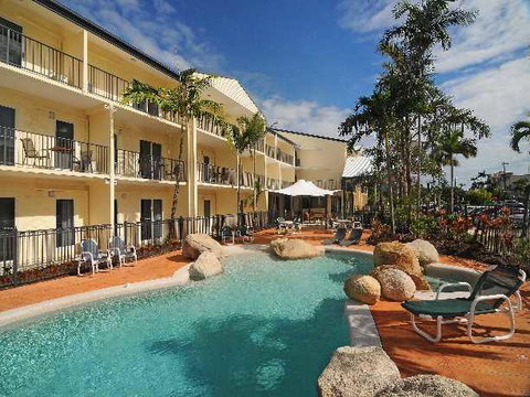 Cairns Queenslander Hotel & Apartments - Northern Rivers Accommodation 1