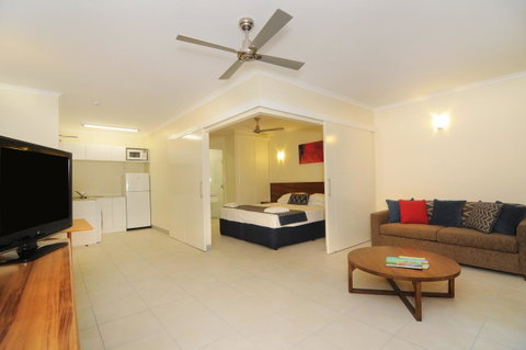 Cairns Queenslander Hotel & Apartments - Northern Rivers Accommodation 16