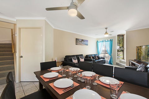 Growder Court 3 - Coolum Beach QLD - Northern Rivers Accommodation 5