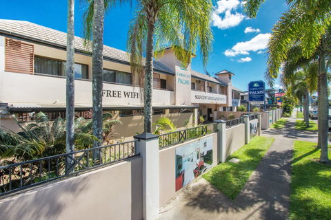 Cairns City Palms - Northern Rivers Accommodation 0