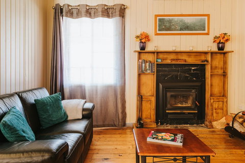 Apple Blossom Cottages - Northern Rivers Accommodation 4