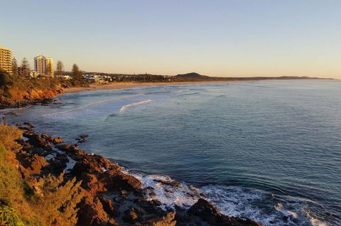 Beautiful Home- Walk To Beach-Short Drive To Noosa - Northern Rivers Accommodation 9