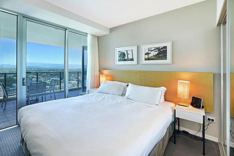 Number 1 H Residences - WiFi, Parking & More By Gold Coast Holidays - Northern Rivers Accommodation 16