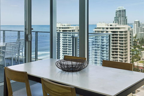 Number 1 H Residences - WiFi, Parking & More By Gold Coast Holidays - Northern Rivers Accommodation 17