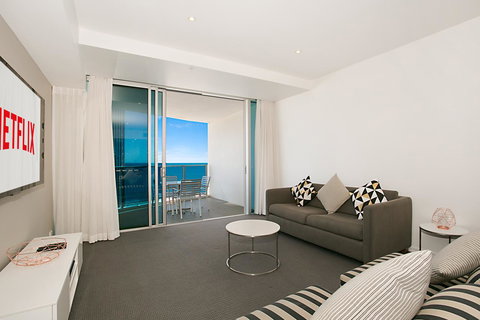 Number 1 H Residences - WiFi, Parking & More By Gold Coast Holidays - Northern Rivers Accommodation 0