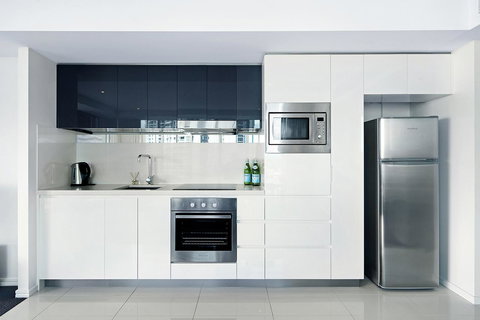 Number 1 H Residences - WiFi, Parking & More By Gold Coast Holidays - Northern Rivers Accommodation 35